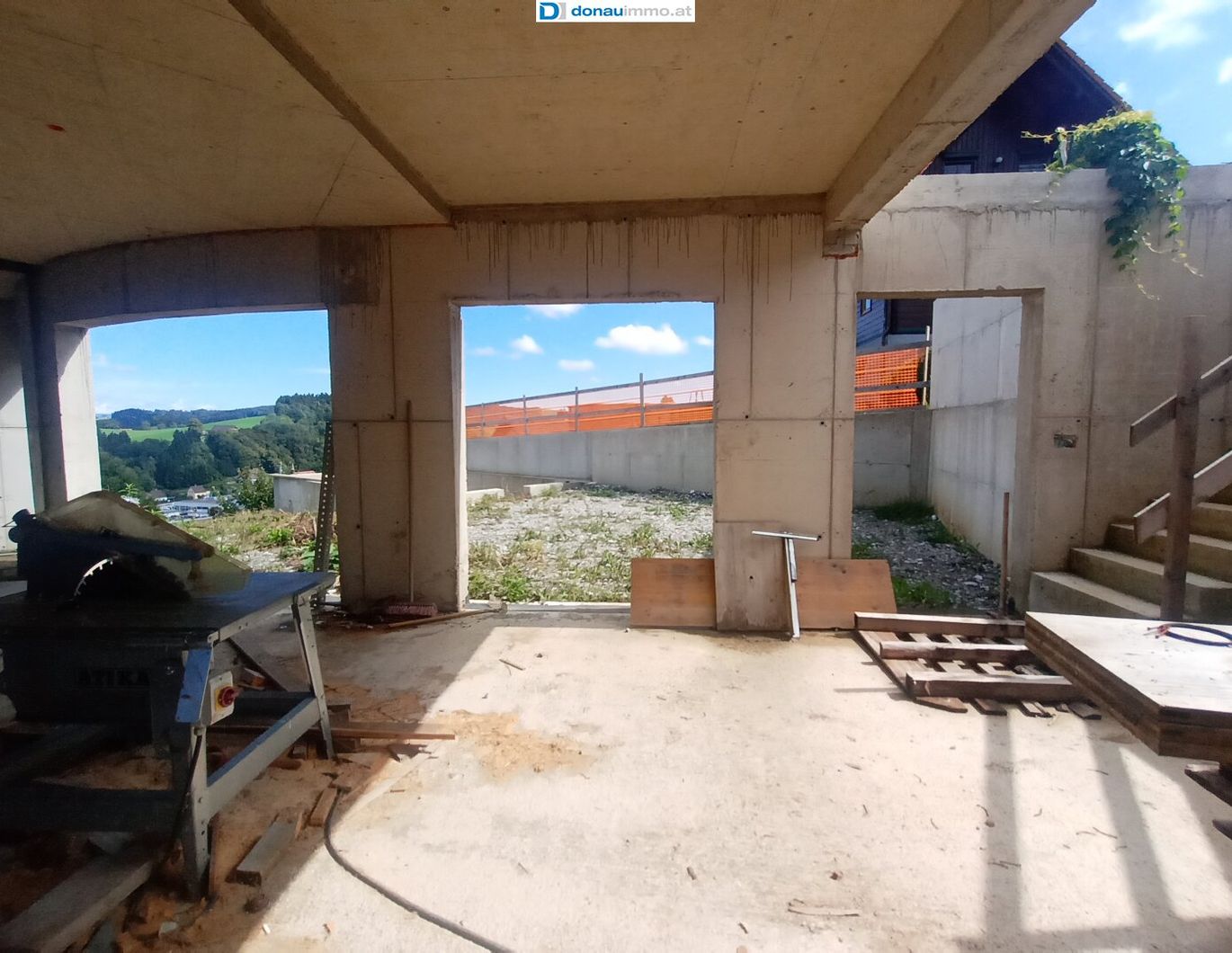 Traumlage, einzigartiges Architektenhaus mit Pool in Teilrohbau zur Fertigstellung in Voitsberg