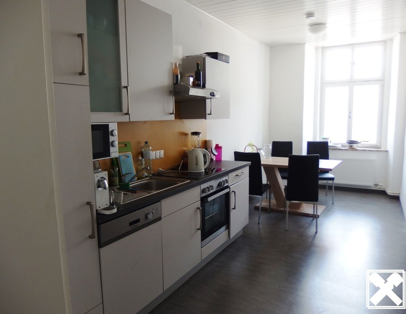 NEUWERTIGES STUDENTENZIMMER IN TOP INNENSTADTLAGE