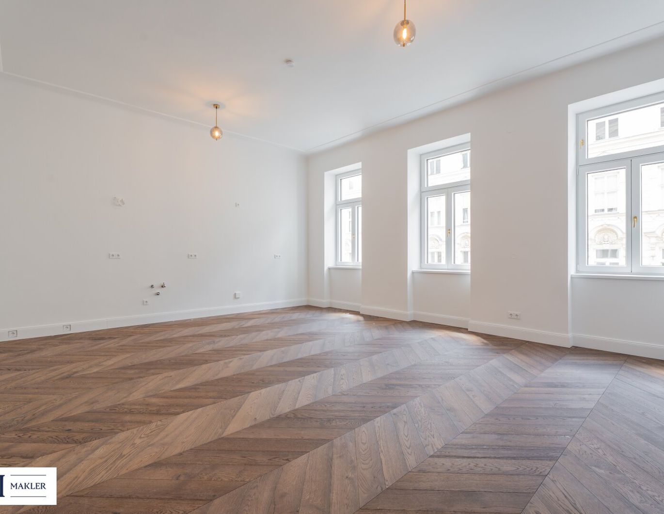 Wunderschöne Stilaltbauwohnung mit Loggia - perfekt für Paare und Familien