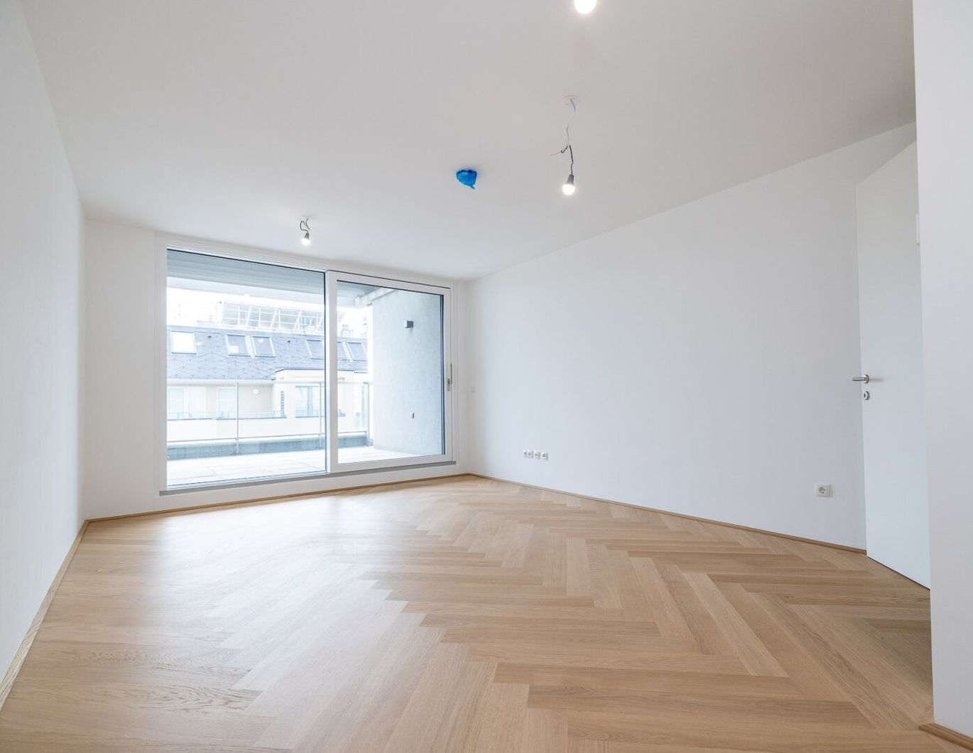 NEUBAU - ERSTBEZUG- FERTIGGESTELLTES PROJEKT!
