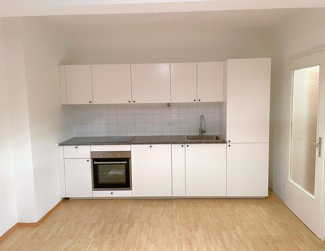 Vermietete gut geschnittene 2-Zimmerwohnung mit neuer Küche im Herzen von Pöls!