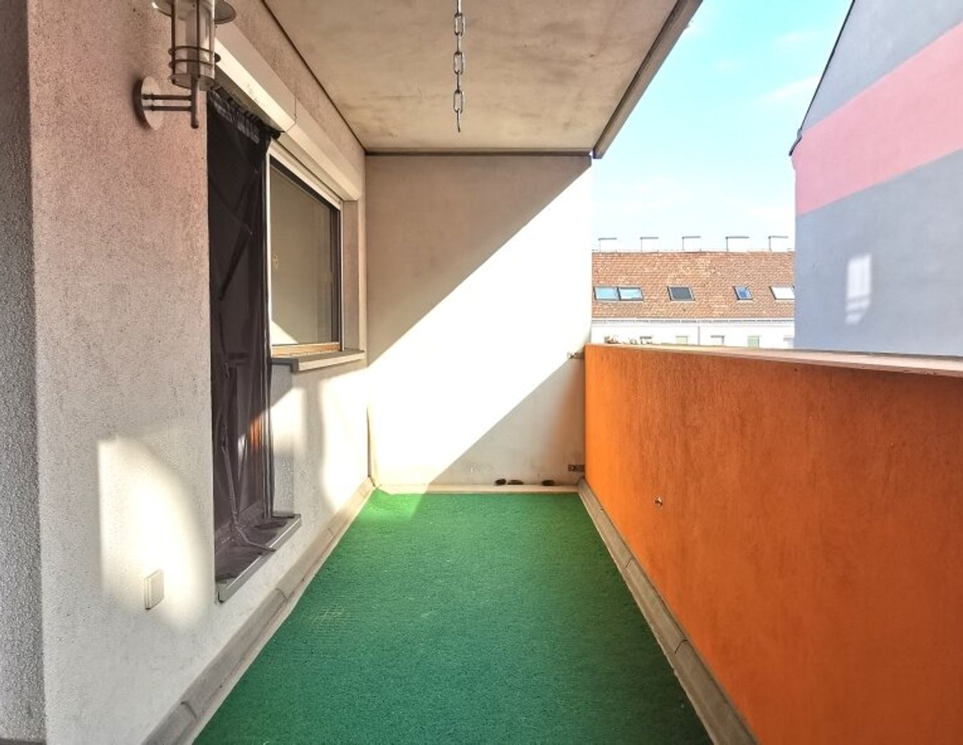 UNEINSEHBARE 2-ZIMMER MIT GROSSER LOGGIA