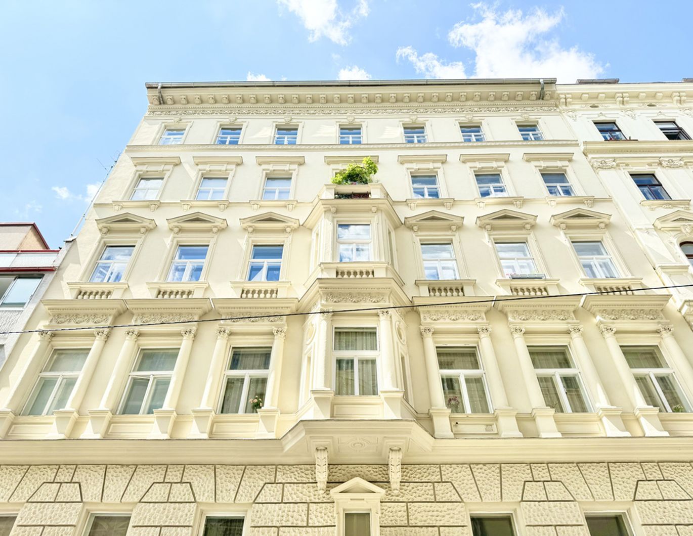 LAIMGRUBENGASSE | EXKLUSIVE, UNBEFRISTETE 4 ZIMMER IN STILALTBAU | NÄHE NASCHMARKT