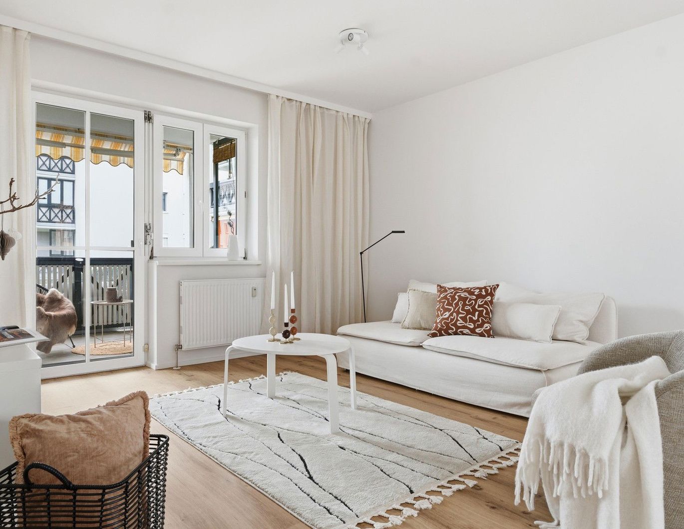 Wunderschöne 3-Zimmerwohnung mit Sonnen-Loggia, Lift und Parkplatz in Top Lage Leonding - Hart