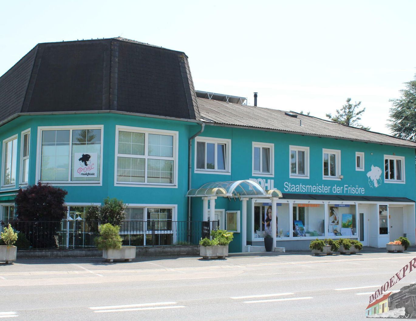 Gut gelegenes Einfamilienhaus aber auch als Zweifamilienhaus verwendbar mit 16 Zimmer in Fischamend - Dachgeschoß Ausbau als Penthouse möglich