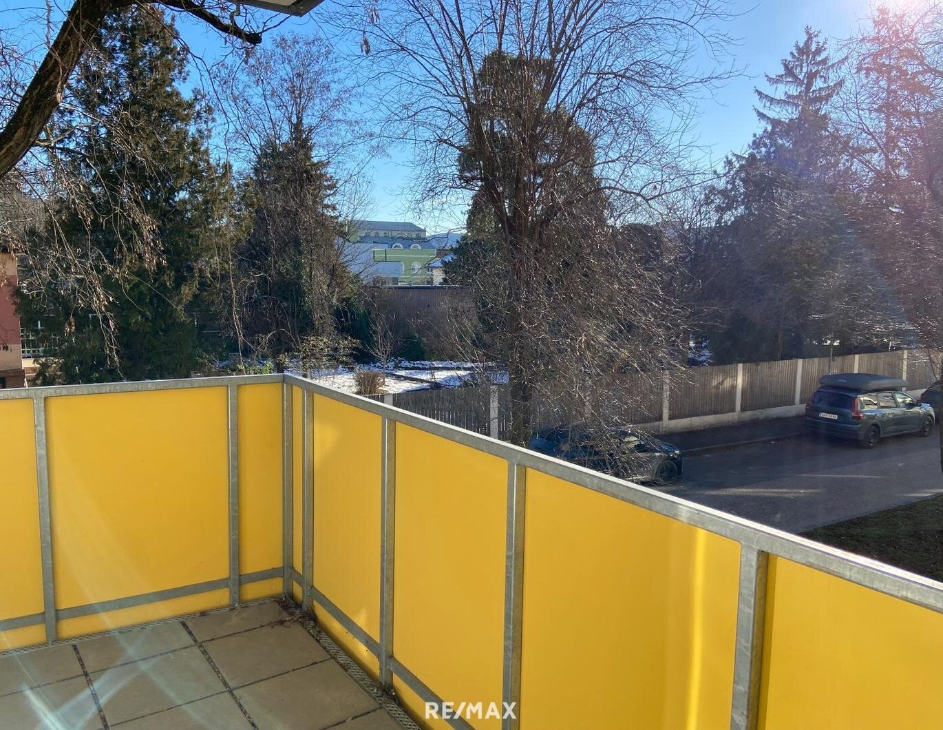 Helle 3-Zimmer-Genossenschaftswohnung mit Balkon und Tiefgaragenplatz!