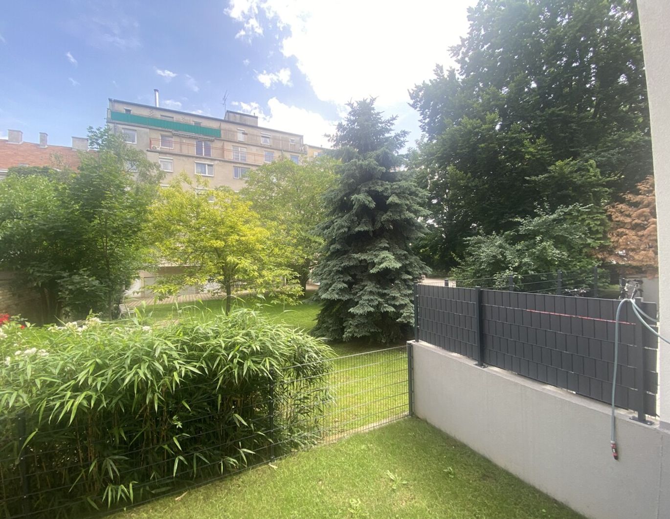Gartenwohnung = Apartments am Aupark = 3 Zimmerwohnung mit Terrasse und Garten ERSTBEZUG