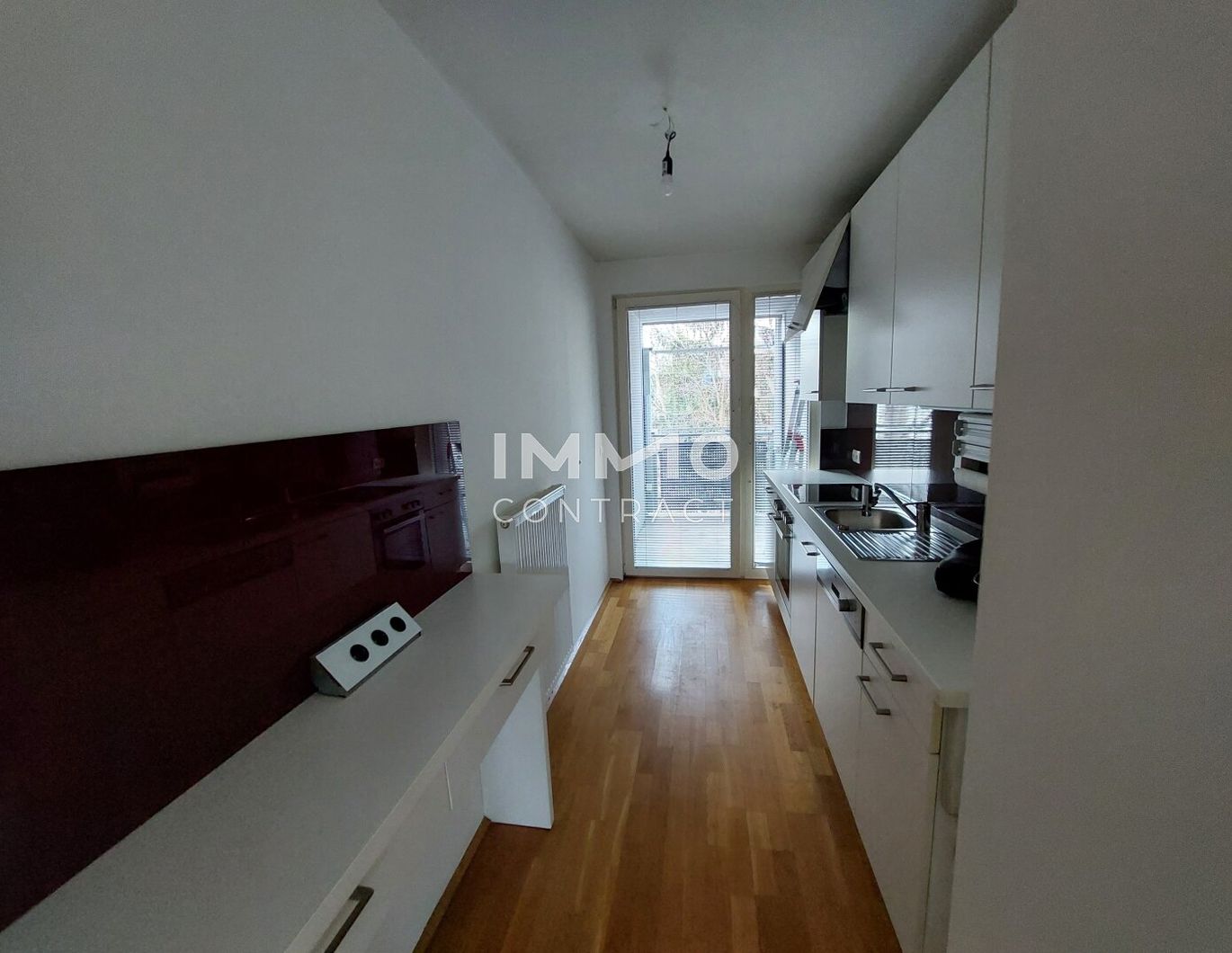 Anfragen nur per Mail!