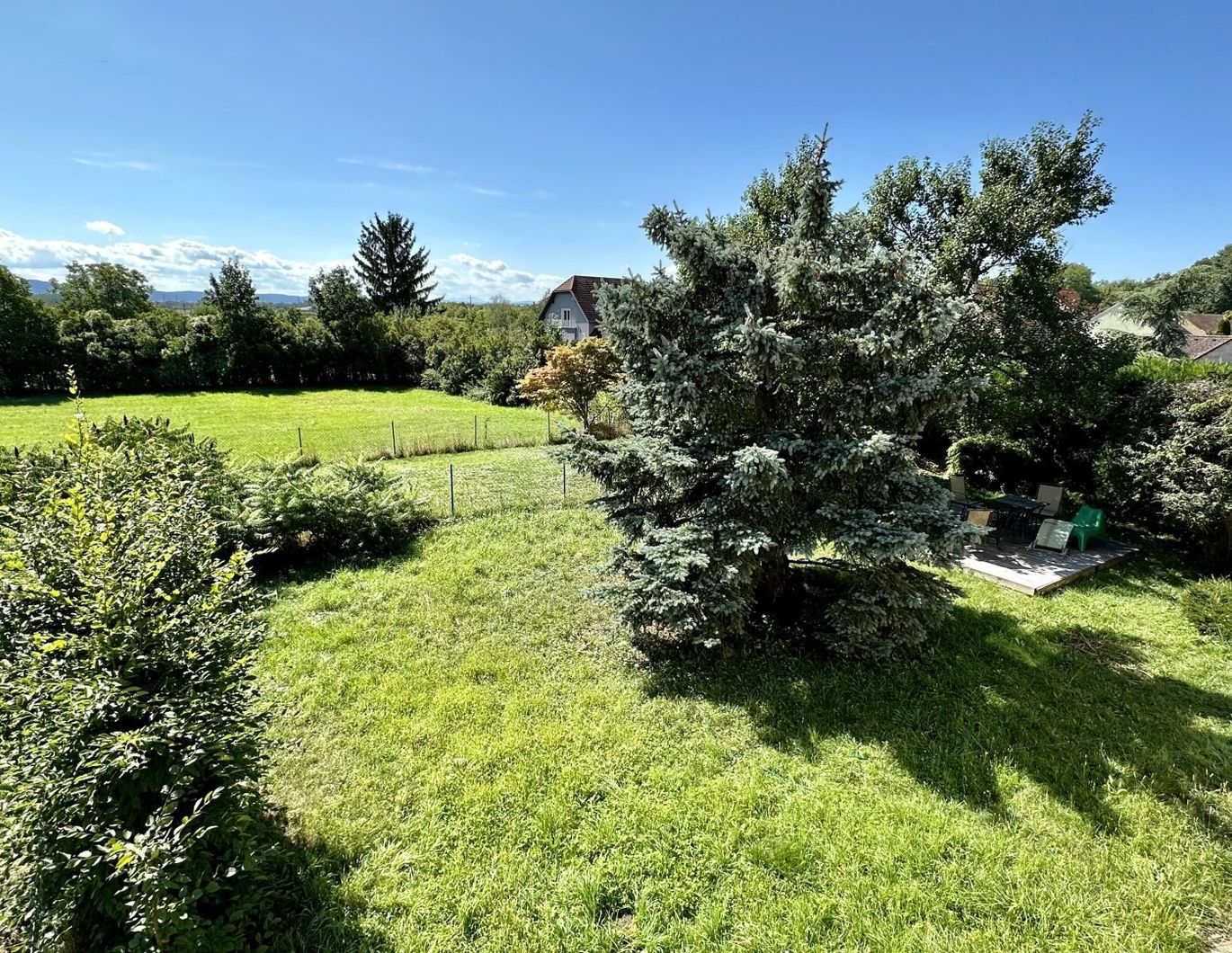Riesige 10 Zimmer Doppelhaushälfte mit 400 m² Garten nahe Wien