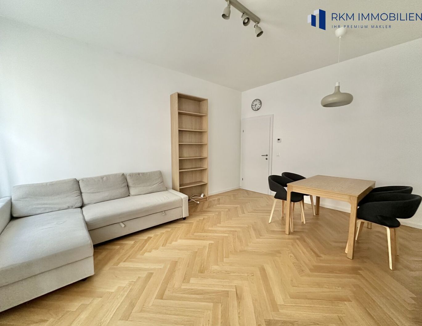 Vollsanierte 2-Zimmer-Wohnung + Nebengebäude im Innenhof - Wien