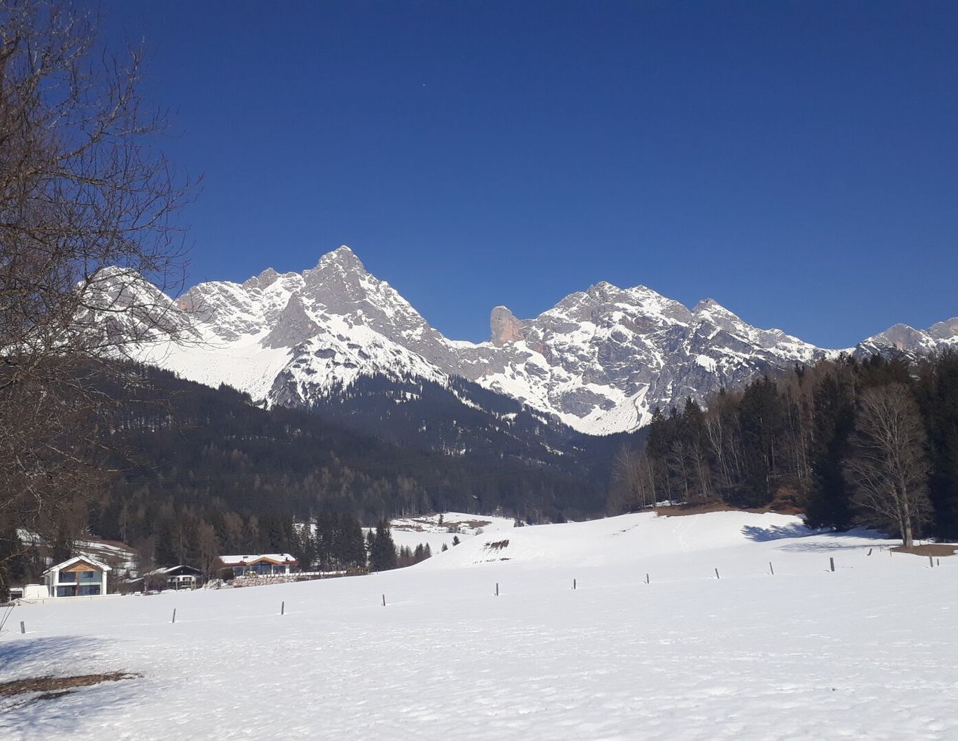 Einzigartiger ZWEITWOHNSITZ - Grünruhelage zwischen Skigebiet und See