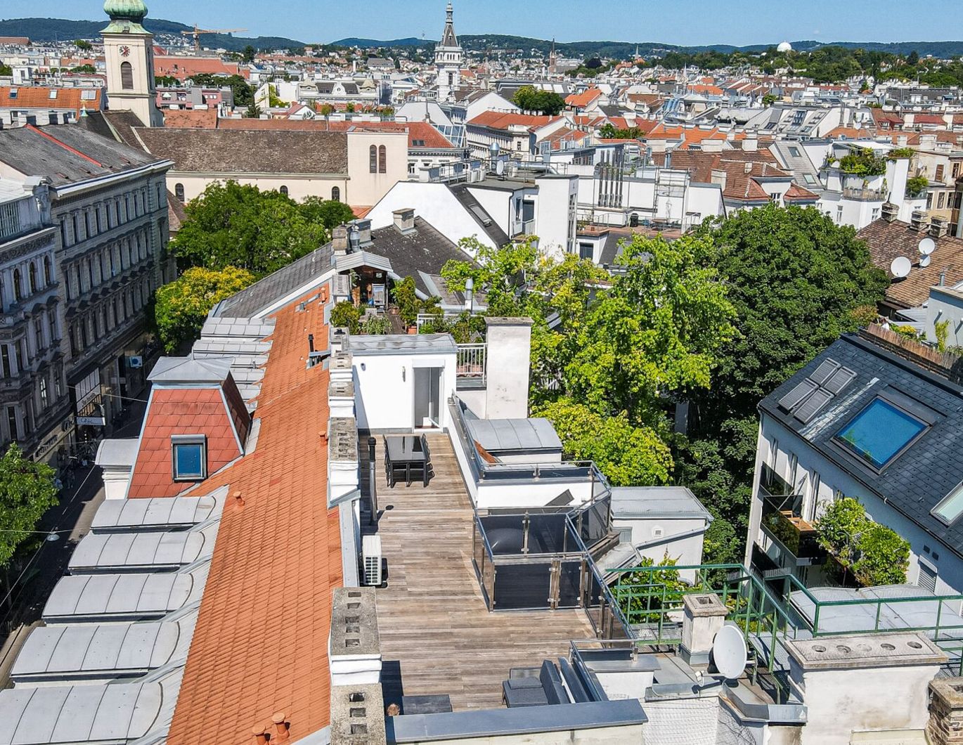 TURMFLAIR AM KUTSCHKERMARKT | DESIGNERWOHNUNG MIT DACHTERRASSE | VIDEO-PRÄSENTATION