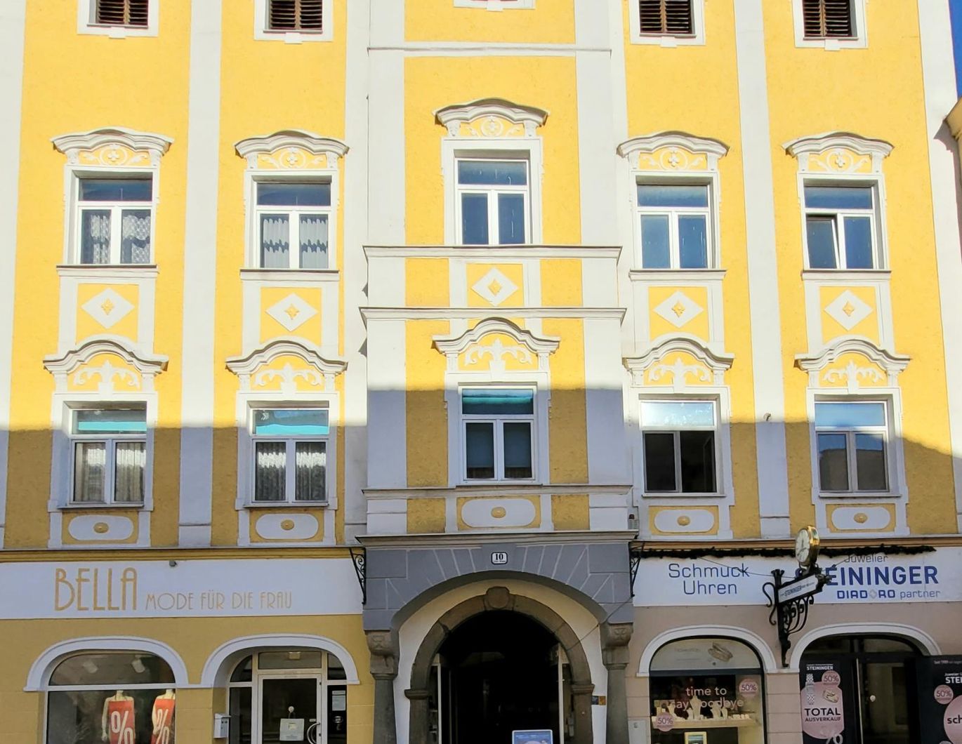 PERLE DER ALTSTADT - großzügige Anlageimmobilie