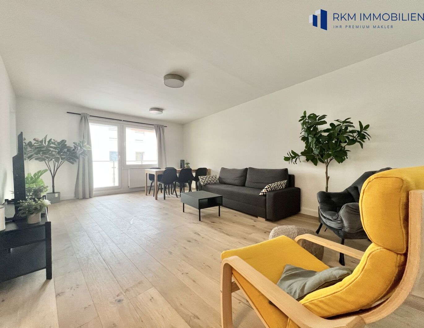 Exklusive 3-Zimmer-Wohnung mit Loggia in Ruhelage - ein Zuhause mit Stil und Herz