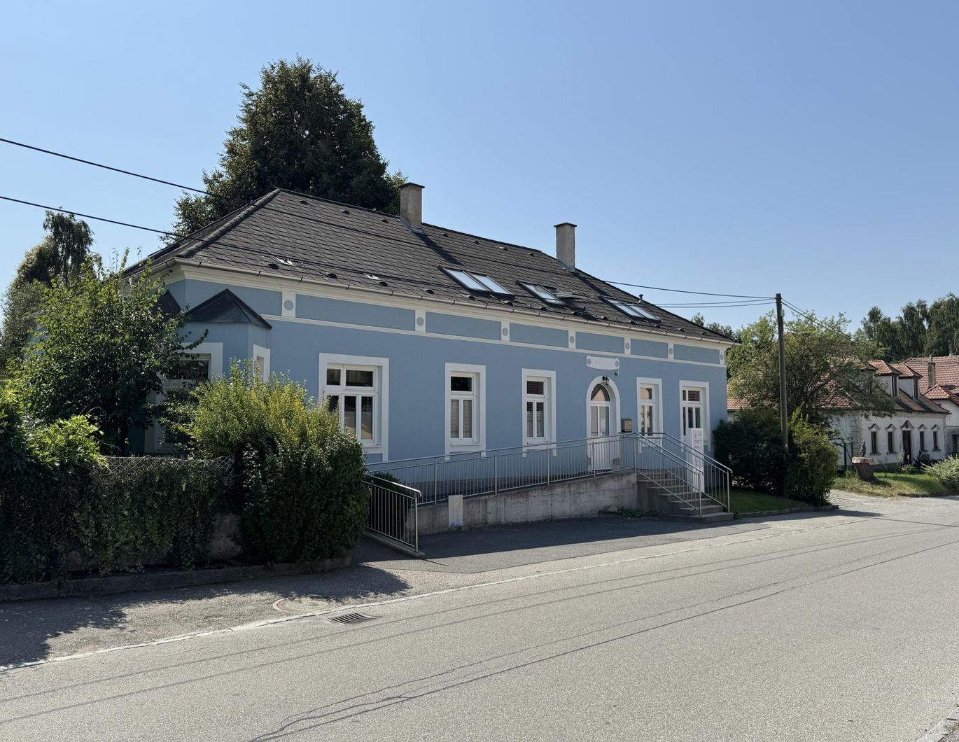 Ehemaliges Ärztehaus mit Wohnung