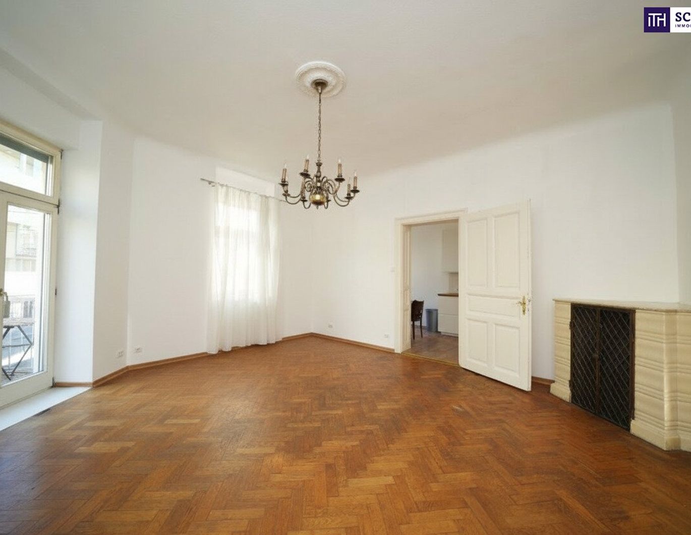 SENSATIONELLE GELEGENHEIT: Charmante Altbauwohnung mit Sonnen-Balkon und Fischgrätparkett! Klassisch-stilvoll wohnen im Grazer Trendviertel - ihre Traumwohnung wartet auf Sie!