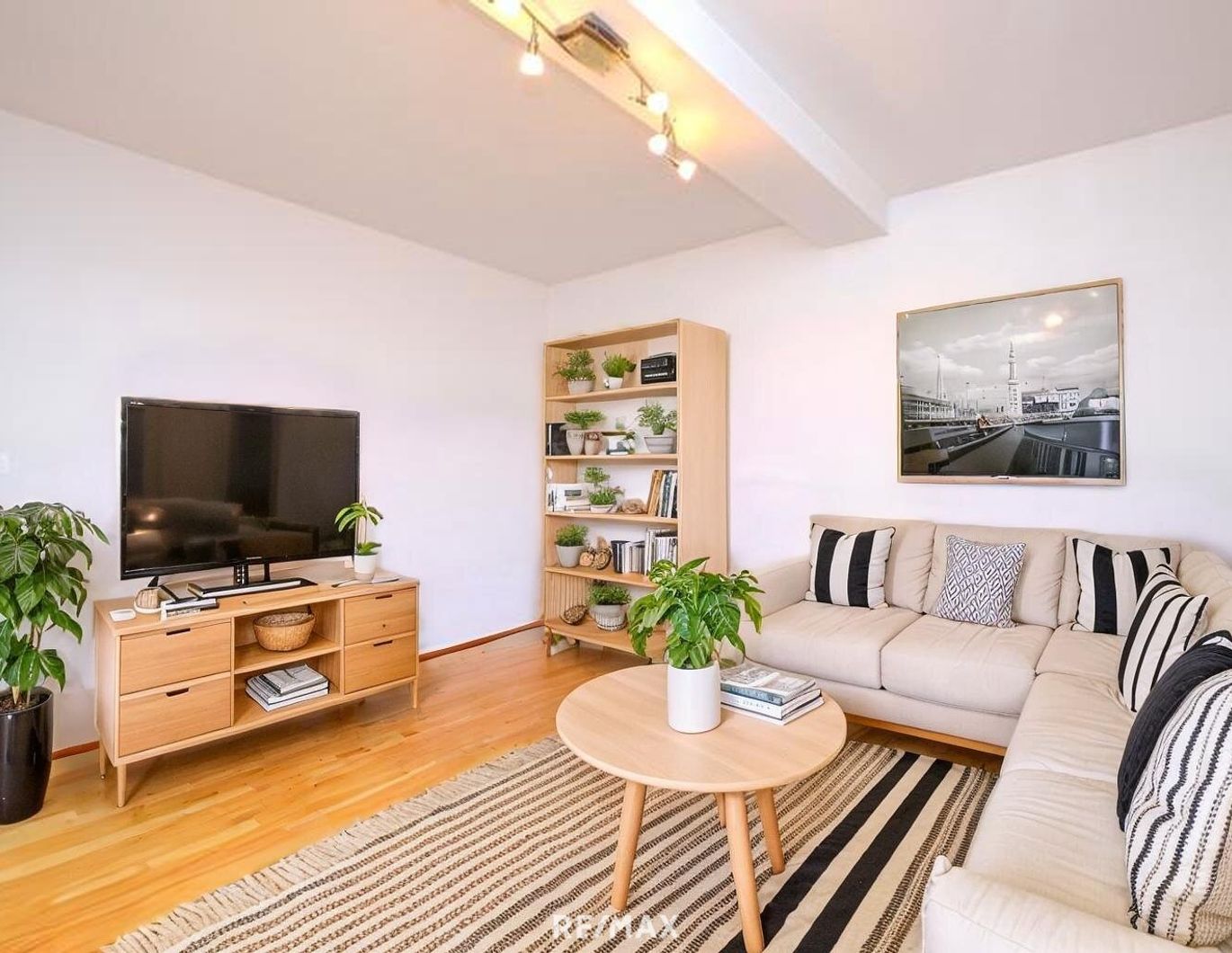 Charmante 2-Zimmer-Altbauwohnung in Ruhelage