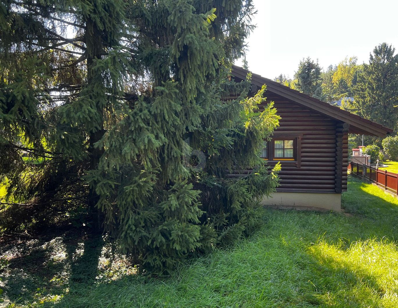 CHARMANTES BLOCKHAUS IN EXKLUSIVER LAGE