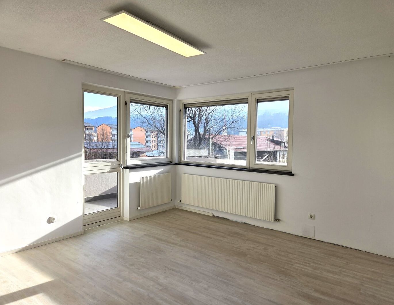 Platz für die Familie oder Anlage als 3-er bzw. 4-er WG!