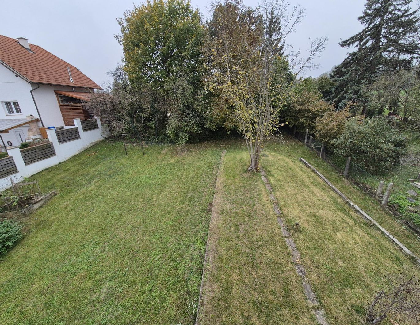Einfamilienhaus in Göllersdorf mit großem Grundstück und viel Potenzial!