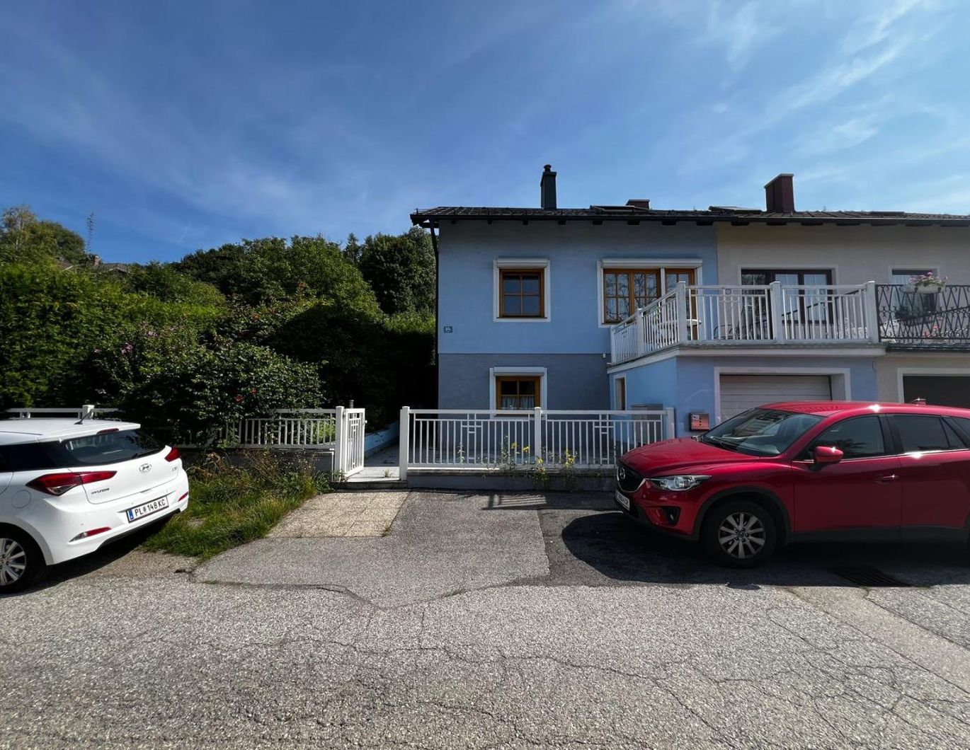 DOPPELHAUS IN SONNIGER LAGE