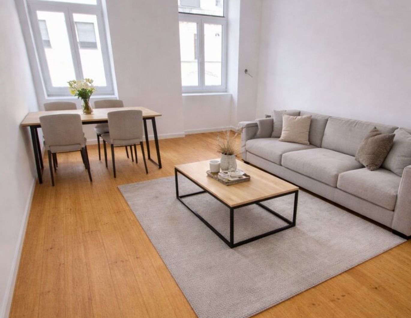 Wohntraum in der Mayssengasse - Erstbezug: 2-Zimmer-Altbau mit Innenhofbalkon & hochwertiger Ausstattung + effizienter Luftwärmepumpe