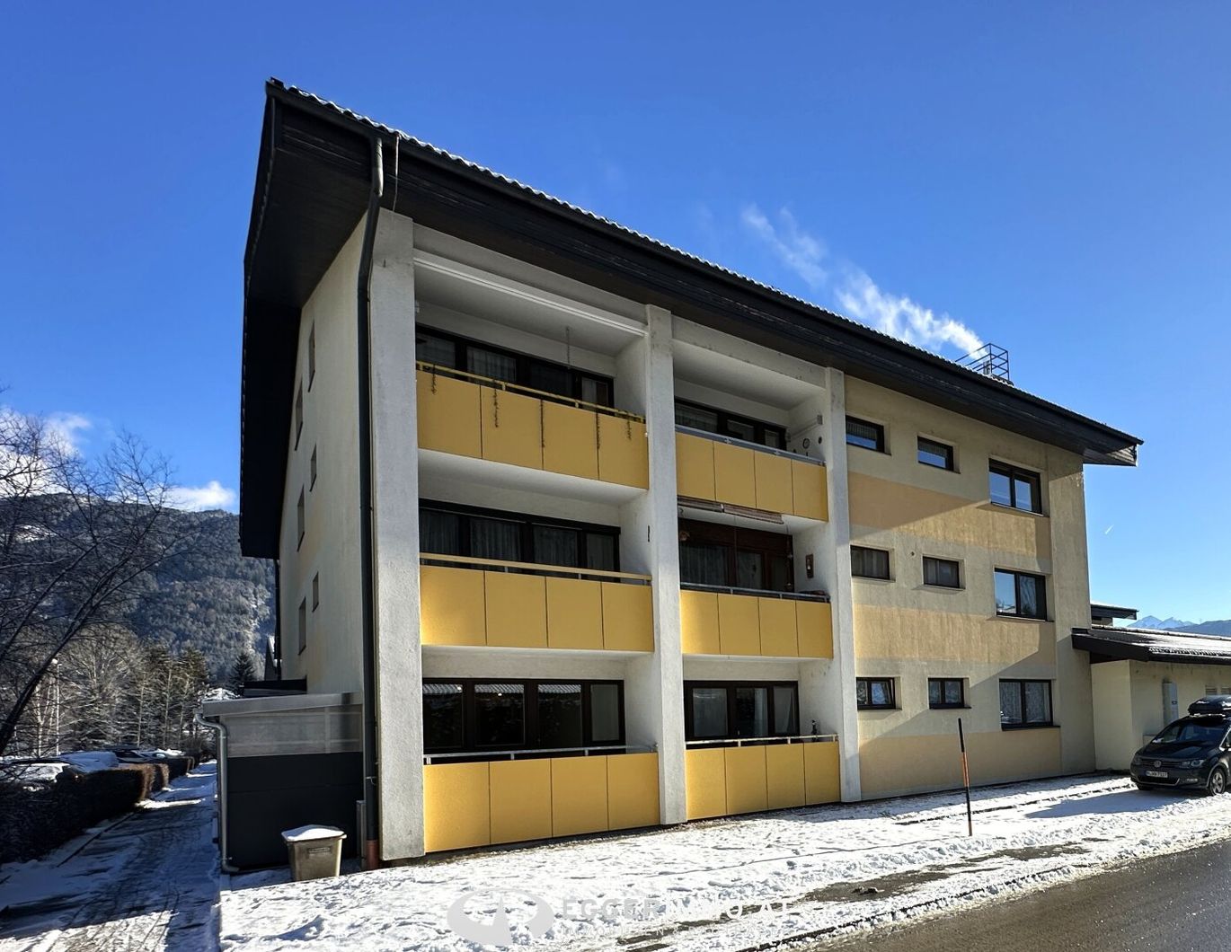 5700 Zell am See: MIETE: Schüttdorf ! Klein aber Fein !! komplett renovierte 33m² Wohnung mit Balkon und Parkplatz ab SOFORT! Seenähe !!!