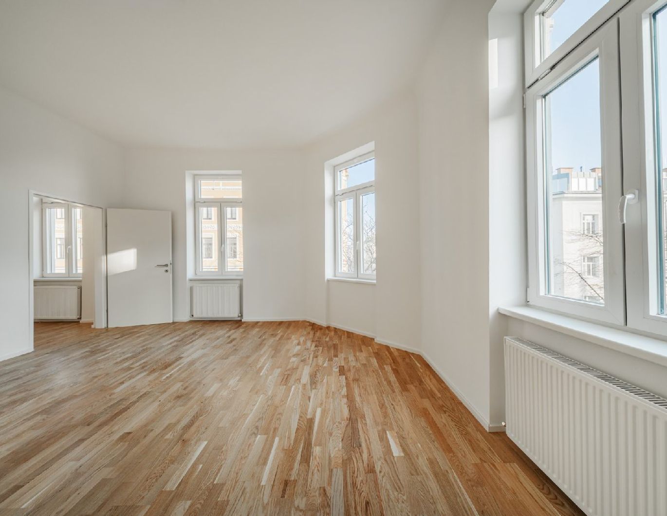 Renovierte 2 Zimmer Altbauwohnung beim Meiselmarkt