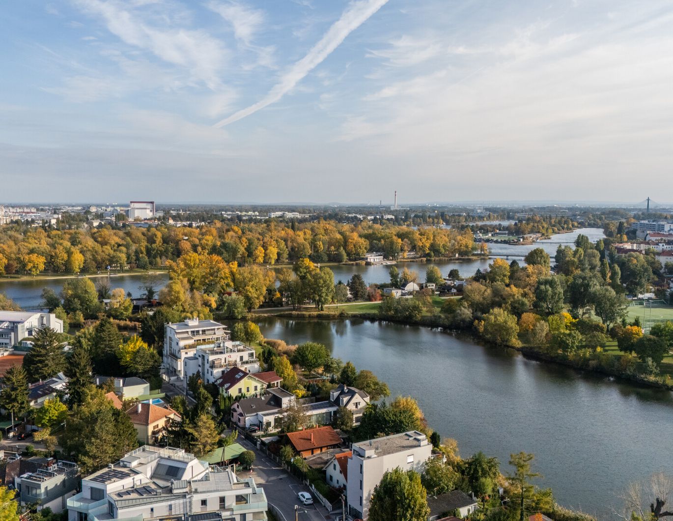 Wohnen am Wasser: Stilvolle 84 m² nahe Kaiserwasser - mit Klimaanlage & Terrasse