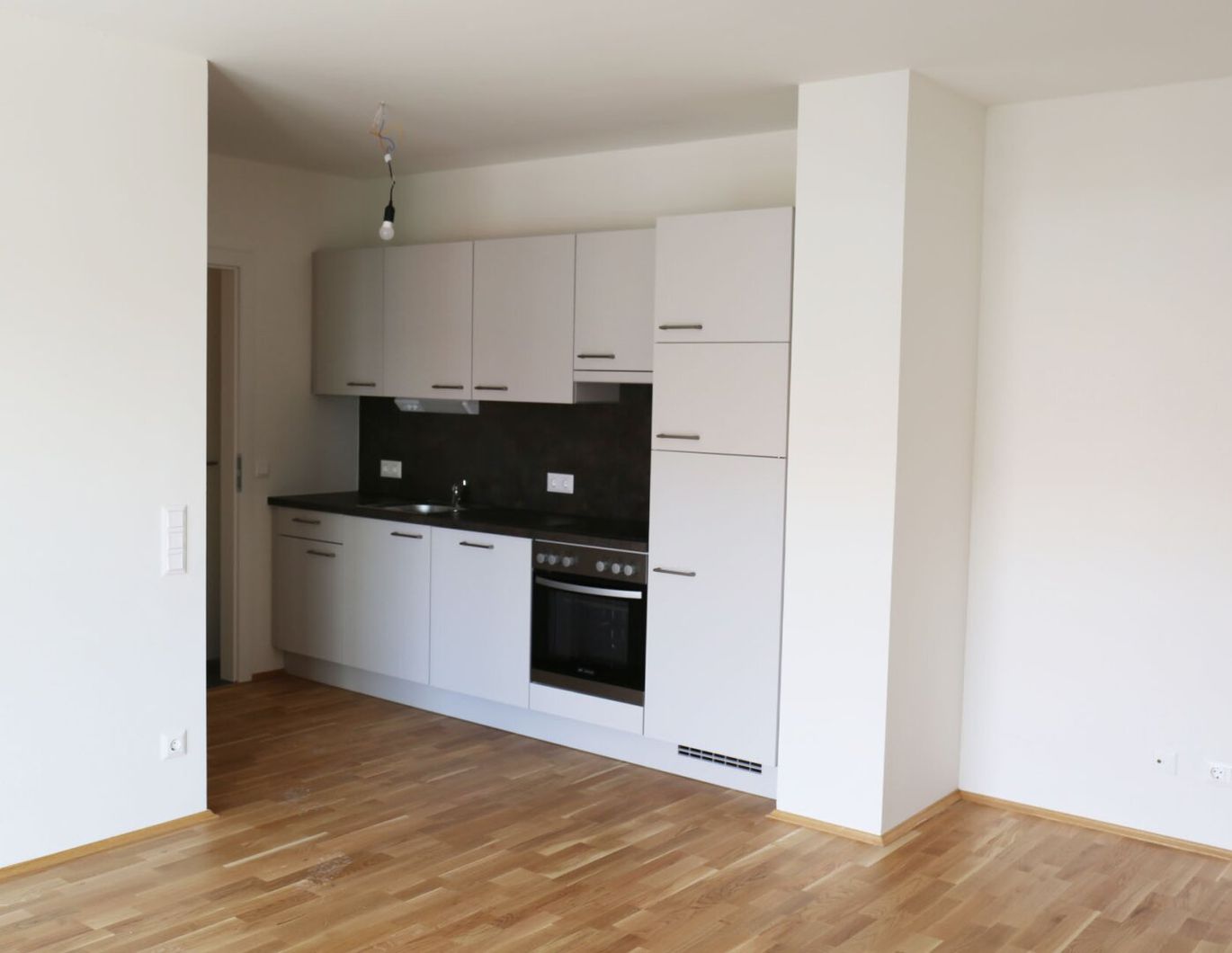 Herrliche 3-Zimmer-Balkonwohnung in sehr zentraler Lage mit besten Anbindungen