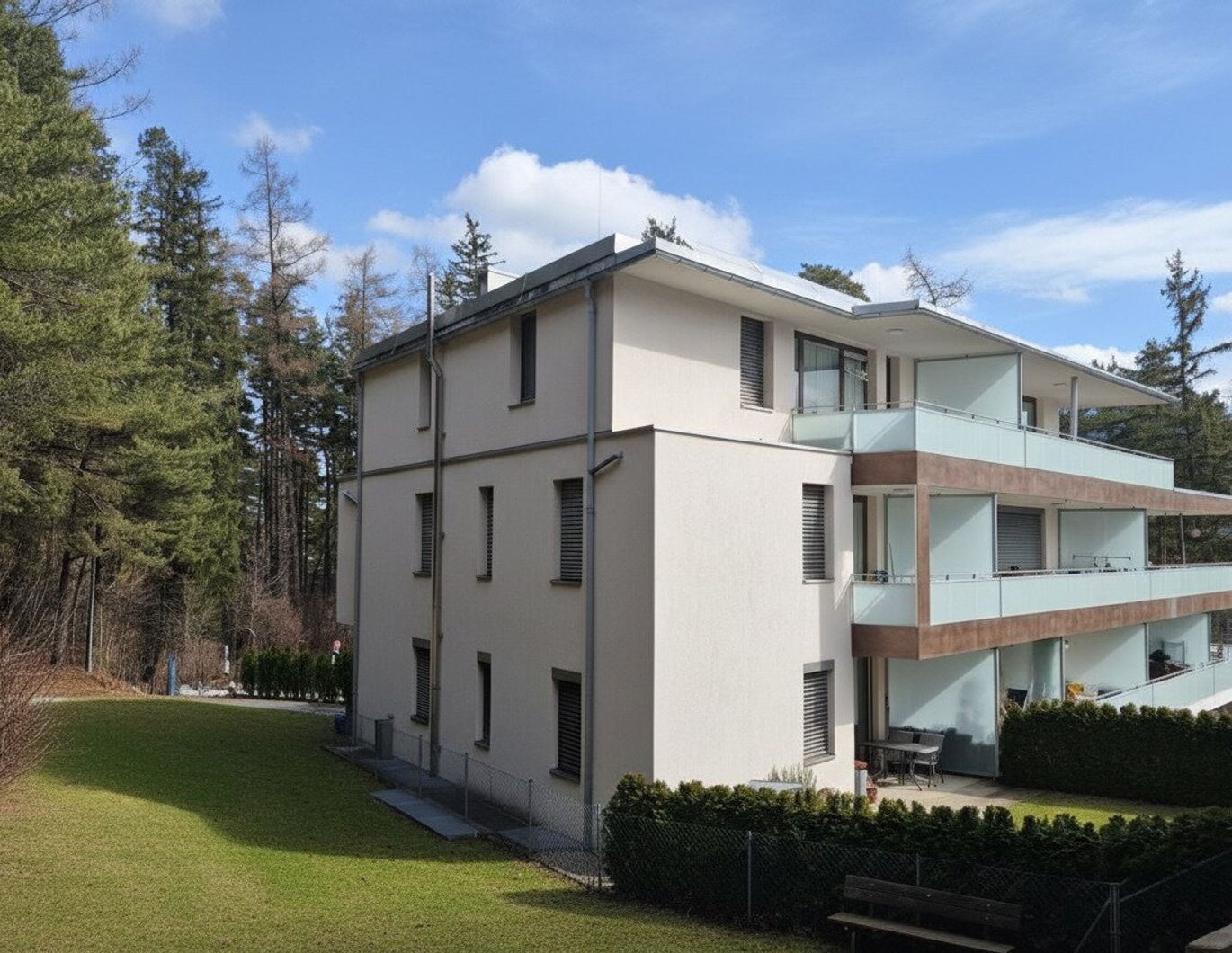 Top-Angebot ! Hochwertige moderne 4-Zimmer-Wohnung mit großer Sonnenterasse