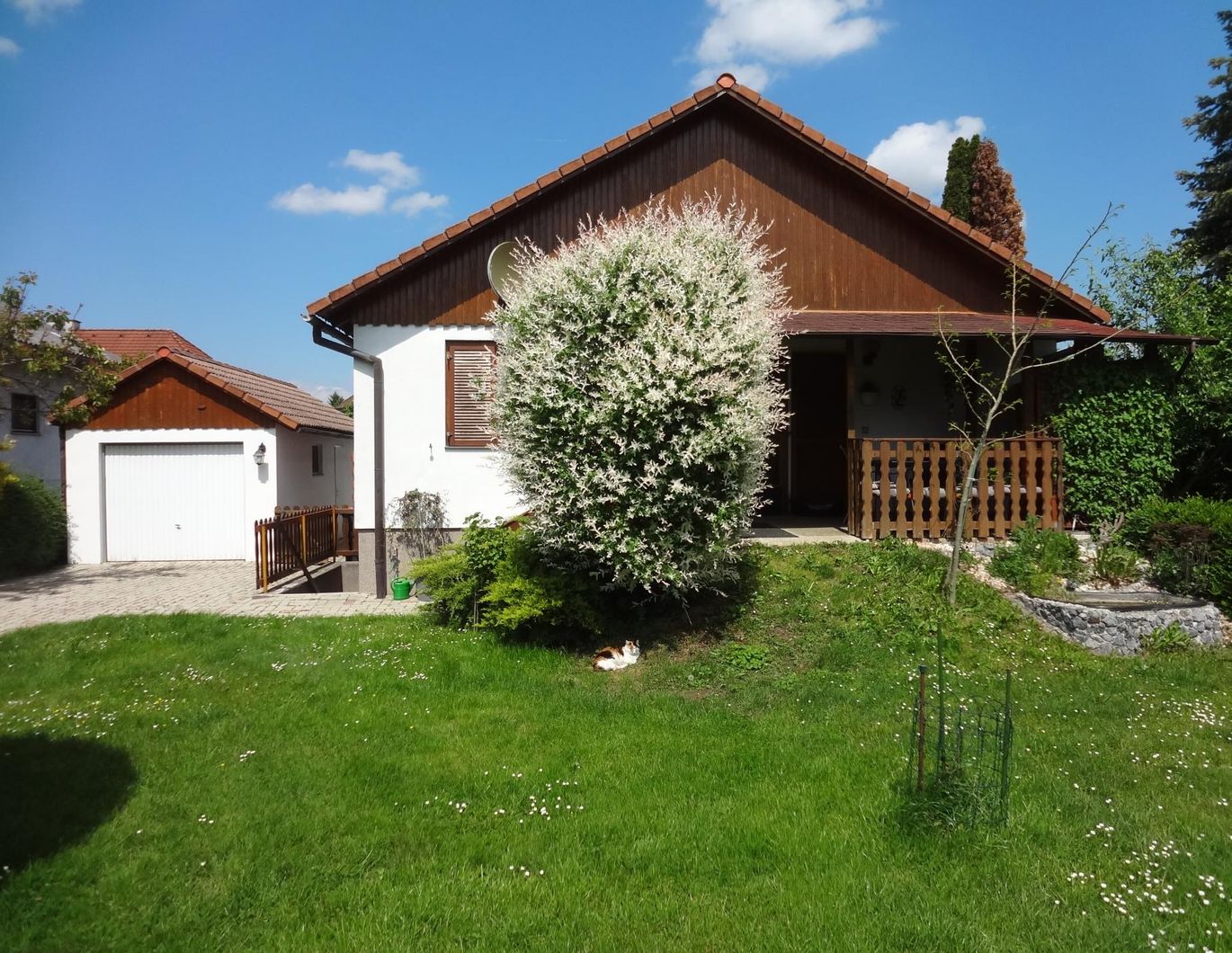 SMARTER BUNGALOW IN GUTER LAGE!