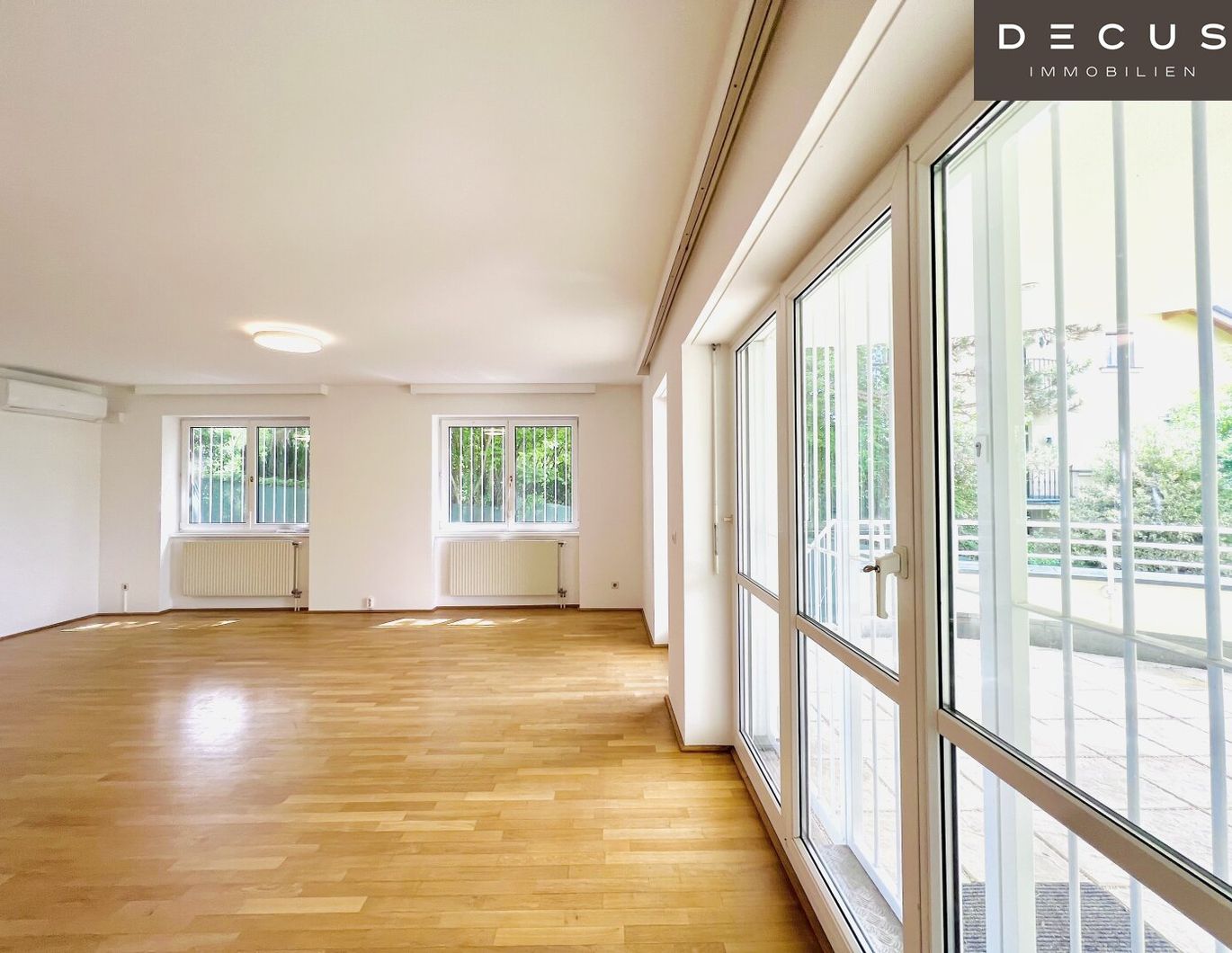 IDYLLISCH WOHNEN AN DEN WIENER WEINBERGEN |180 m2 WOHNFLÄCHE | 400 m2 GARTEN | GARAGE IM HAUS |