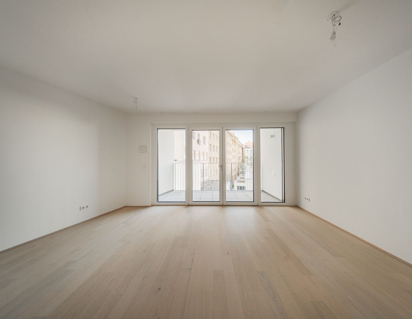 Neubautraum mit Loggia und Wohlfühlcharakter