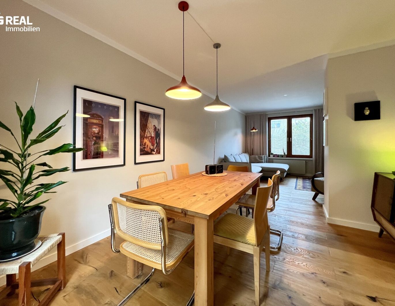 Wohlfühl-Reihenhaus mit sonniger Terrasse und Tiefgaragenplatz