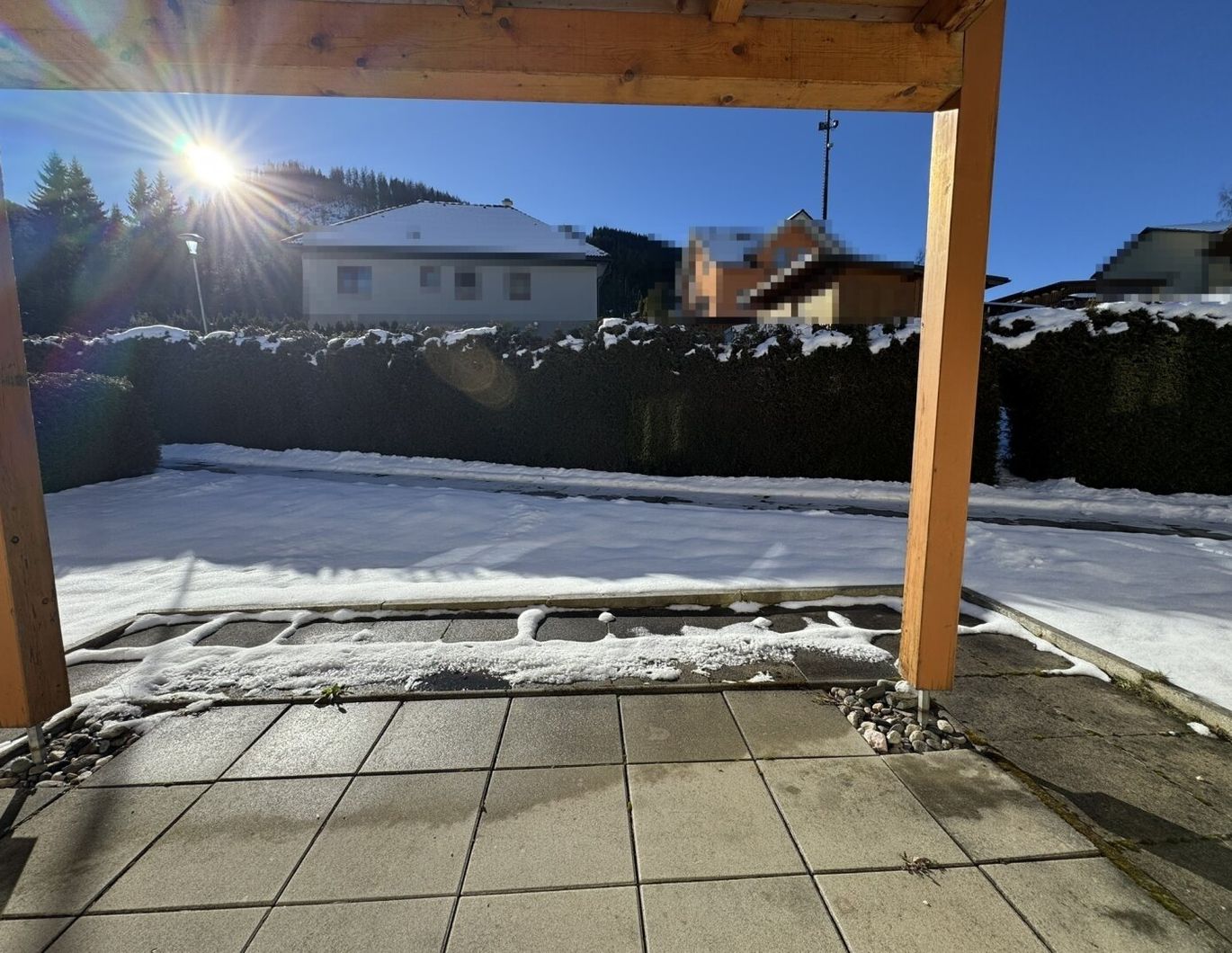 Zweitwohnsitzfähige 4 Zimmer Eigentumswohnung mit südseitiger Terrasse und Garage