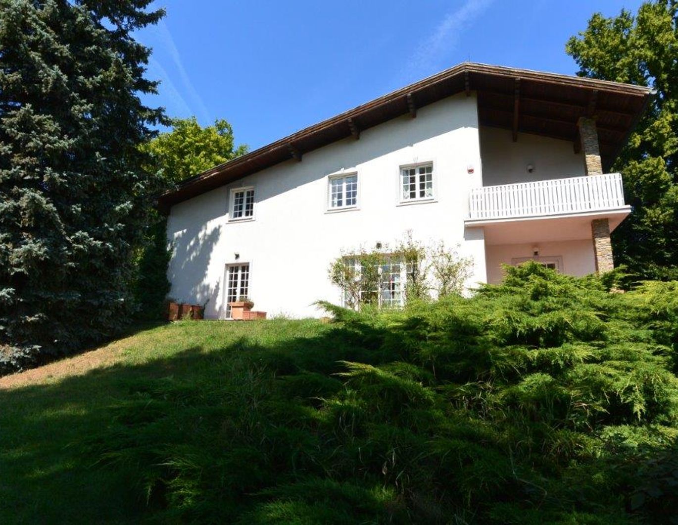 Exklusive Landhausvilla - sonnige Ruhelage inkl. Fernsicht in Bestlage Pressbaum!