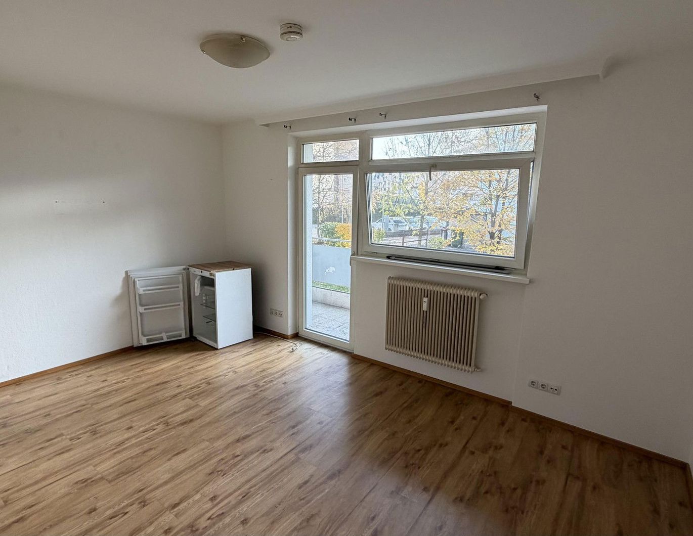 Lohbachufer Ruhige Garconniere mit Balkon!