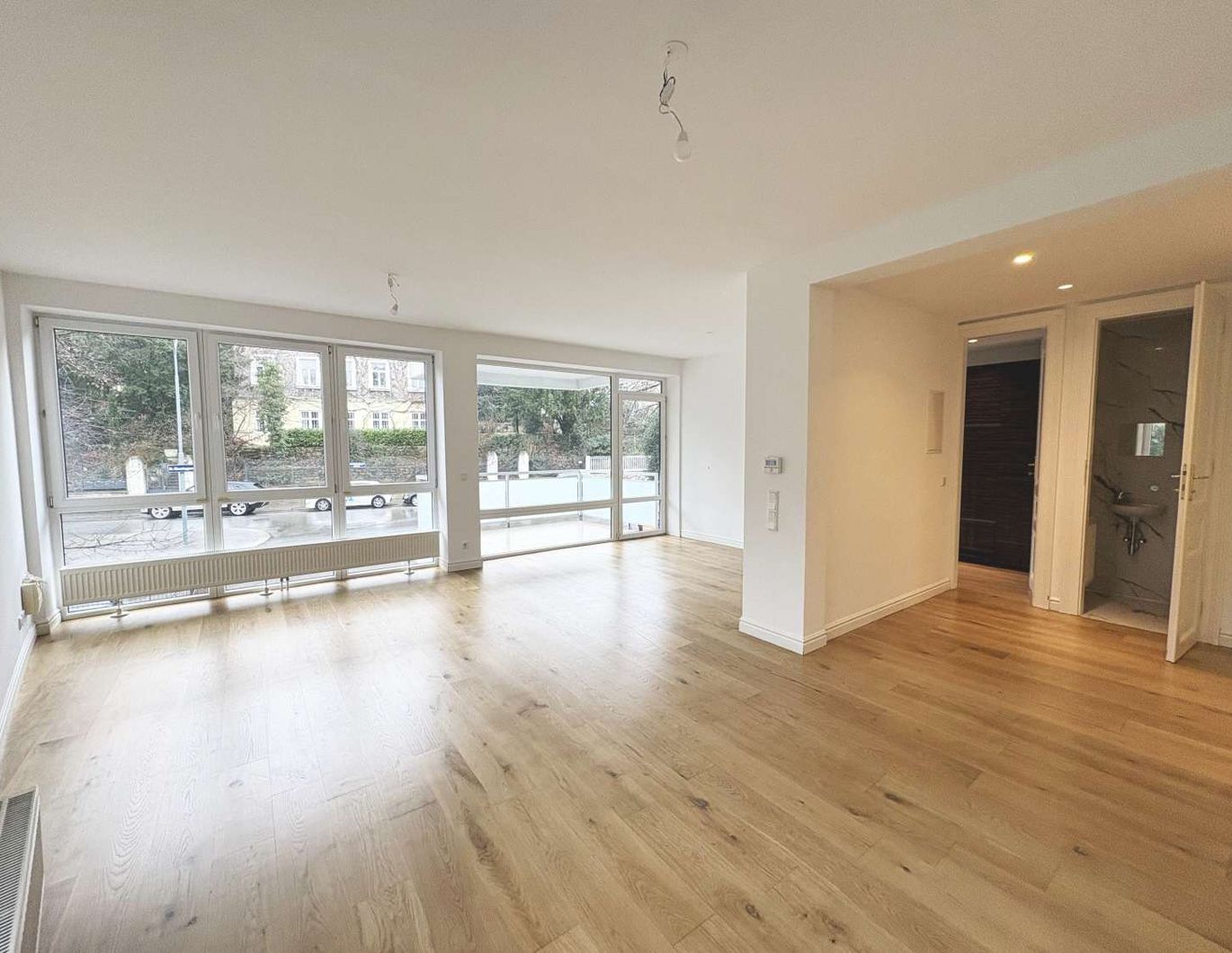 Moderne 4-Zimmer-Wohnung mit 2 Balkonen  - im beliebten 19. Bezirk!