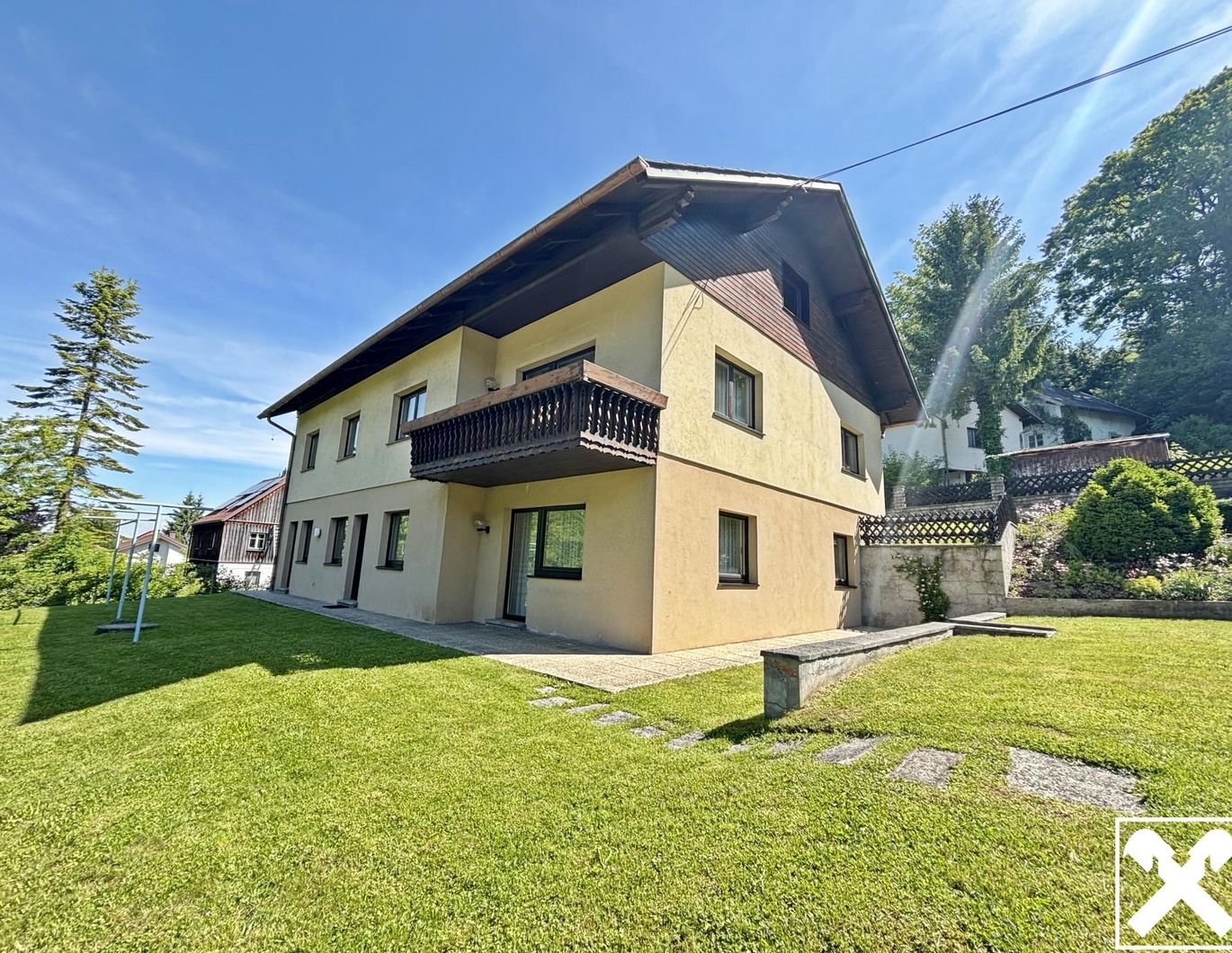 Charmantes Wohnhaus mit Blick ins Grüne