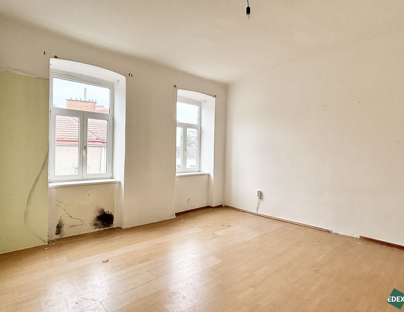 Sanierungsbedürftige 2-Zimmer-Altbauwohnung in guter Lage in Meidling