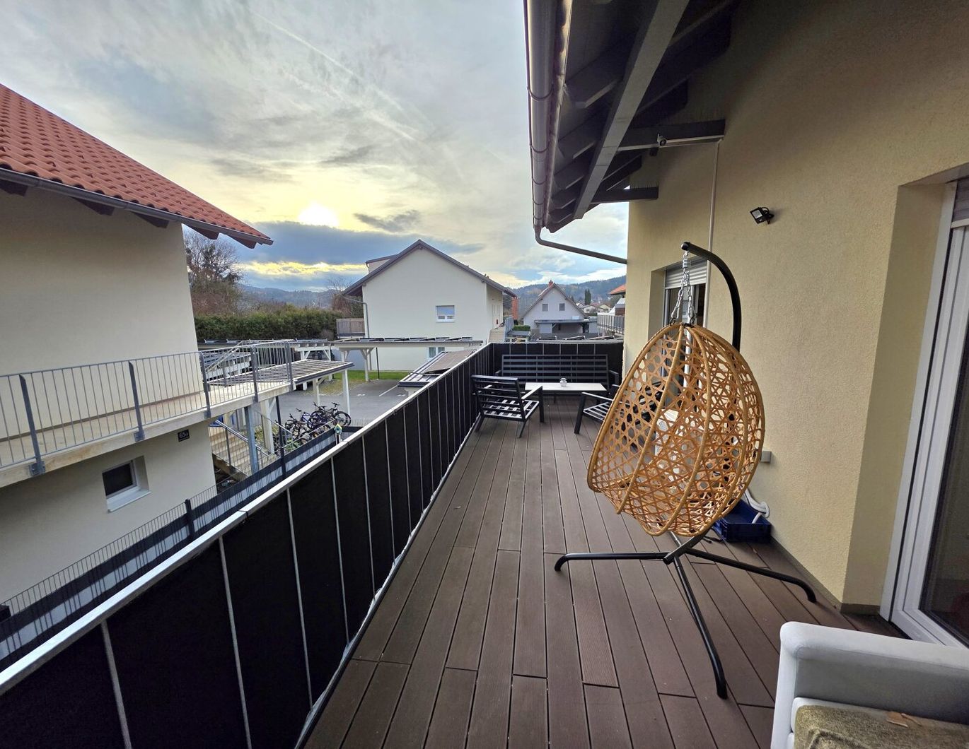 Moderne Jungfamilienwohnung mit sonnigem Balkon!