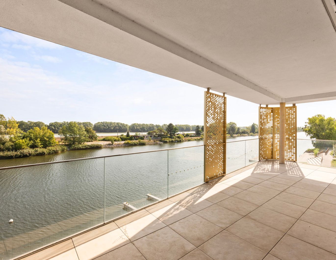 1. Reihe am Wasser - 85m2 Balkon! YOUR PLACE TO BE - 365 Tage wie im Urlaub