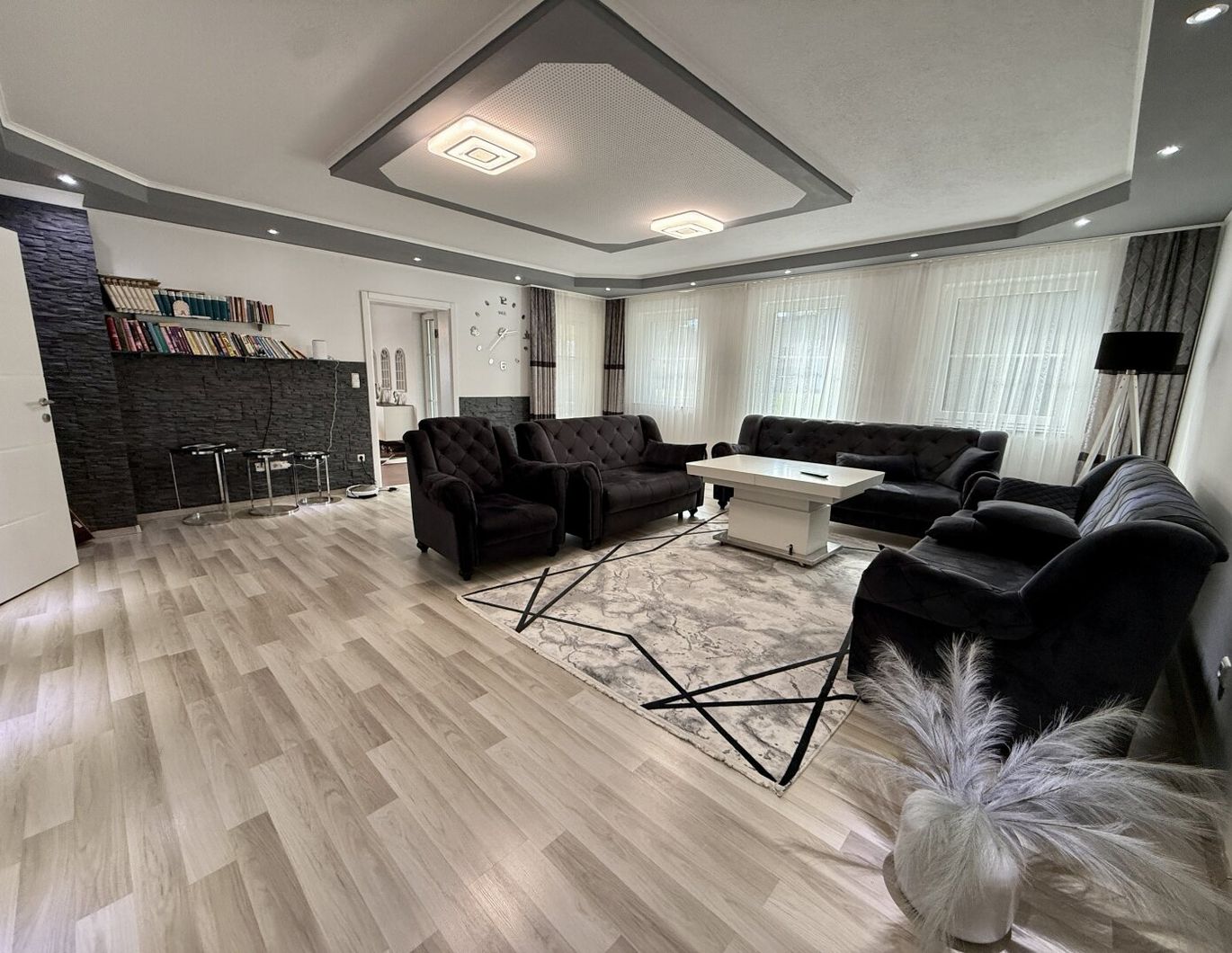 Mehrfamilienhaus mit 3 Wohneinheiten - ideal zur Eigennutzung oder Vermietung