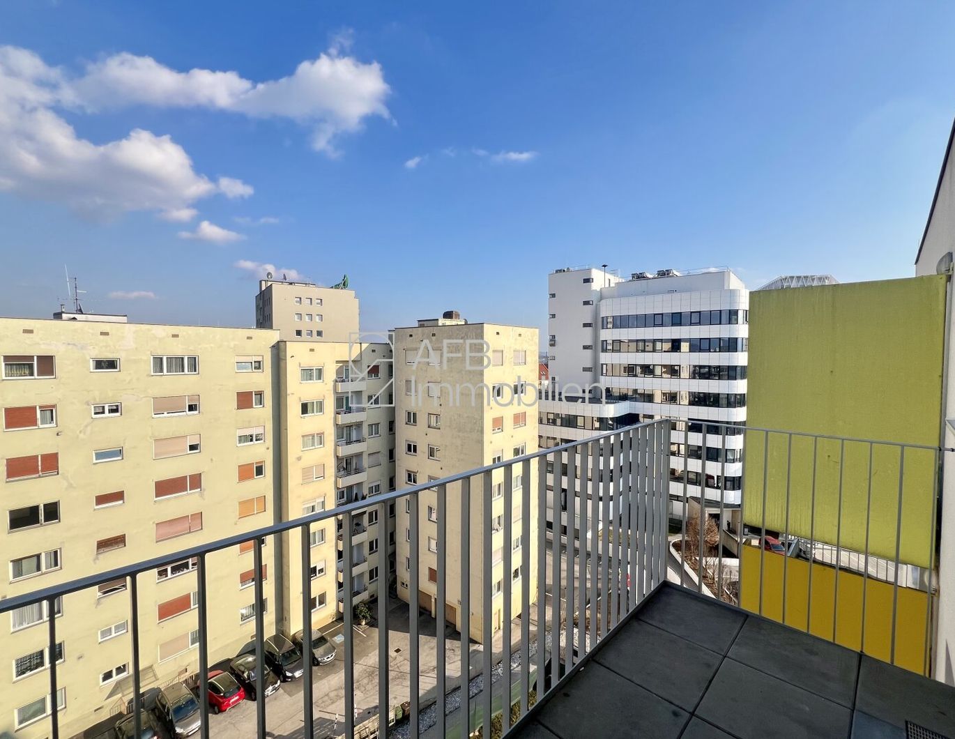 Günstige 2 Zimmer Genossenschaftswohnung mit Balkon