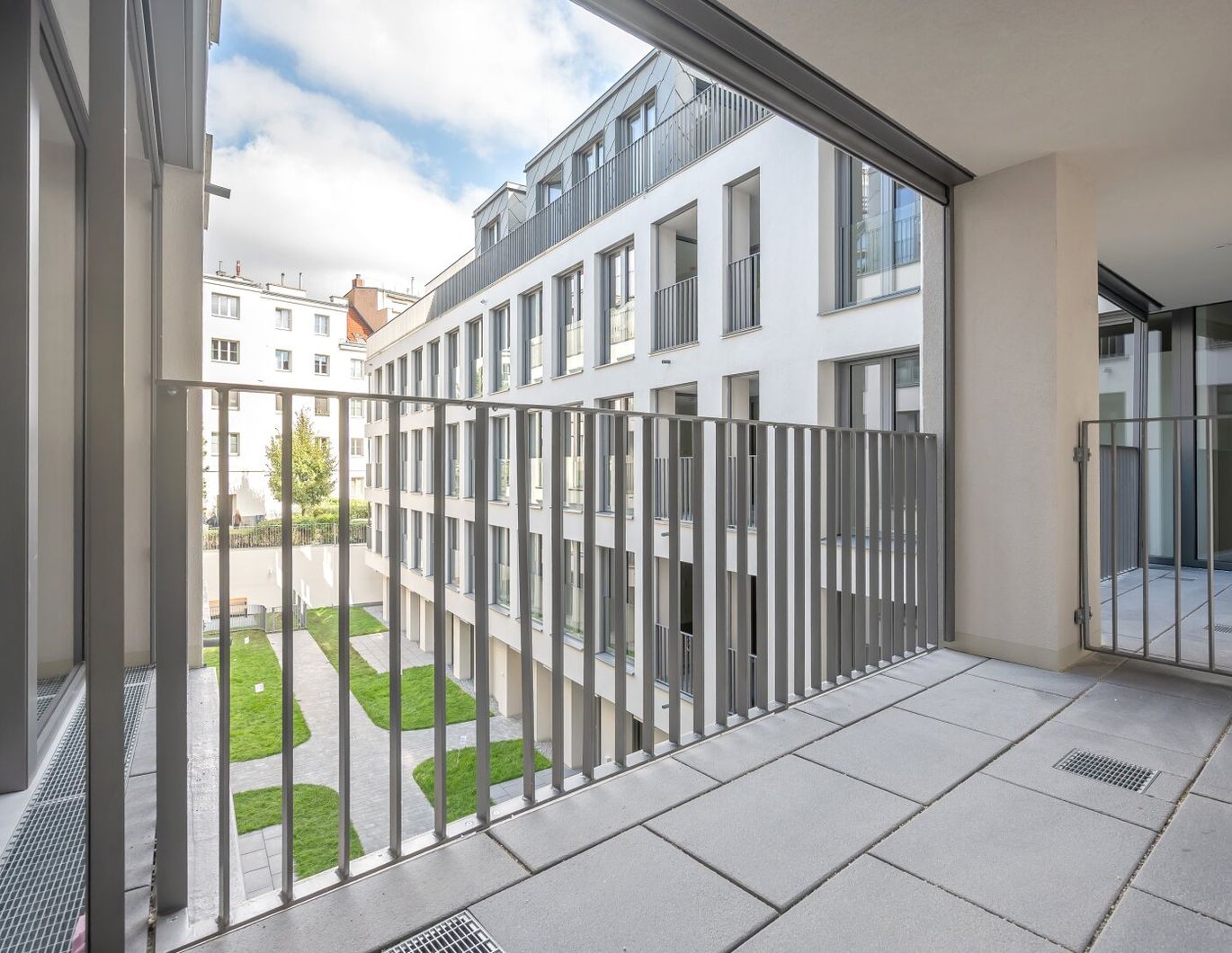 ++NEU++ stylische 2-Zimmer-Wohnung mitten im Herzen der Stadt (1/14)