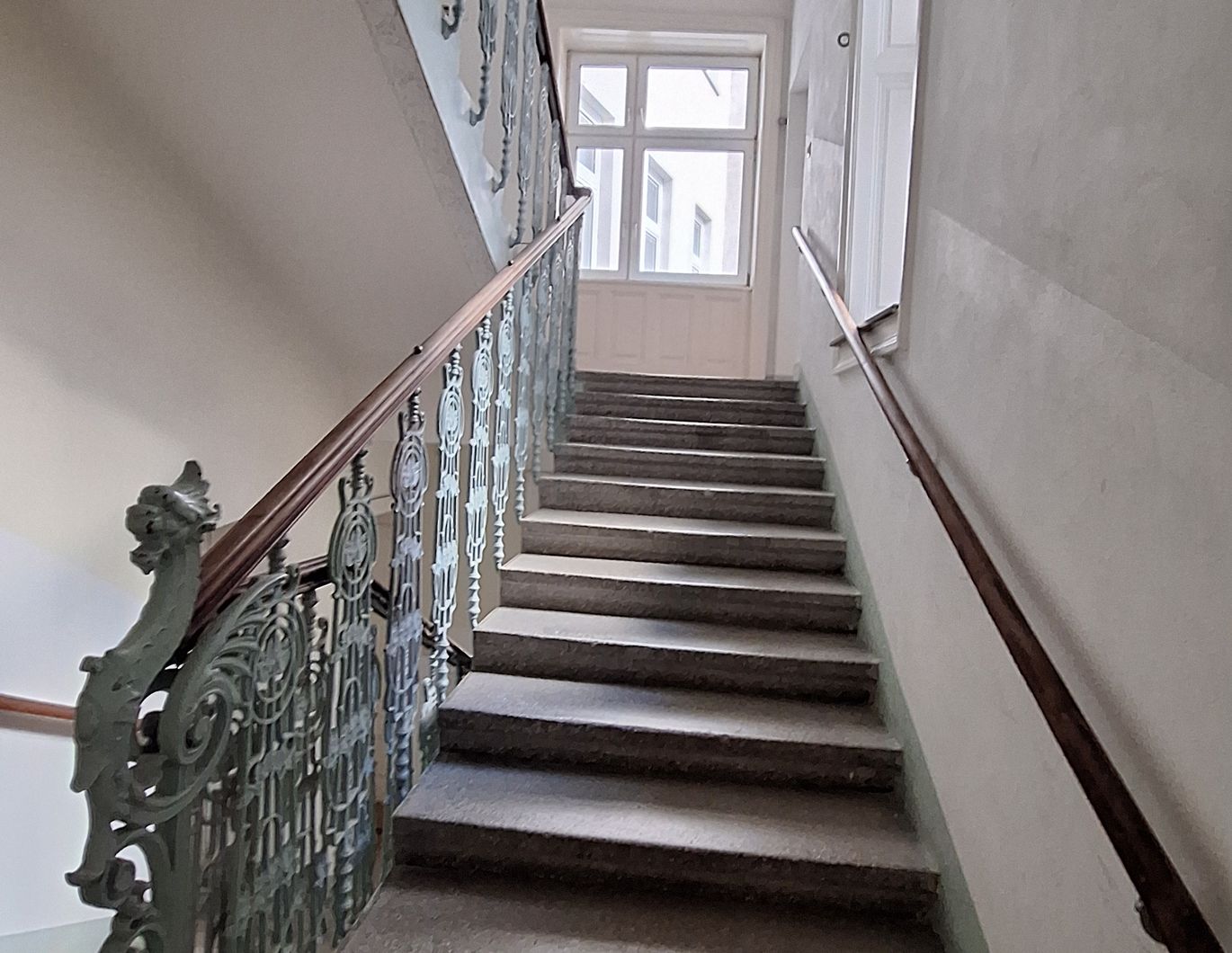 Altbau-Hofruhelage Fasan Viertel, Privatverkauf