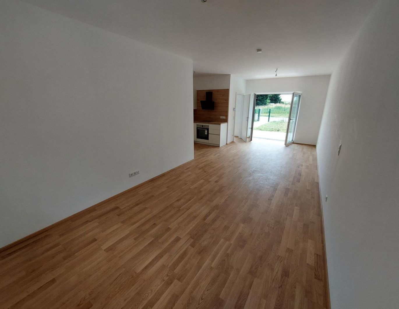 2 Zimmer-Mietwohnung mit Garten und 2 PKW Stellplätzen -Erstbezug-Ruhelage-Vösendorf!