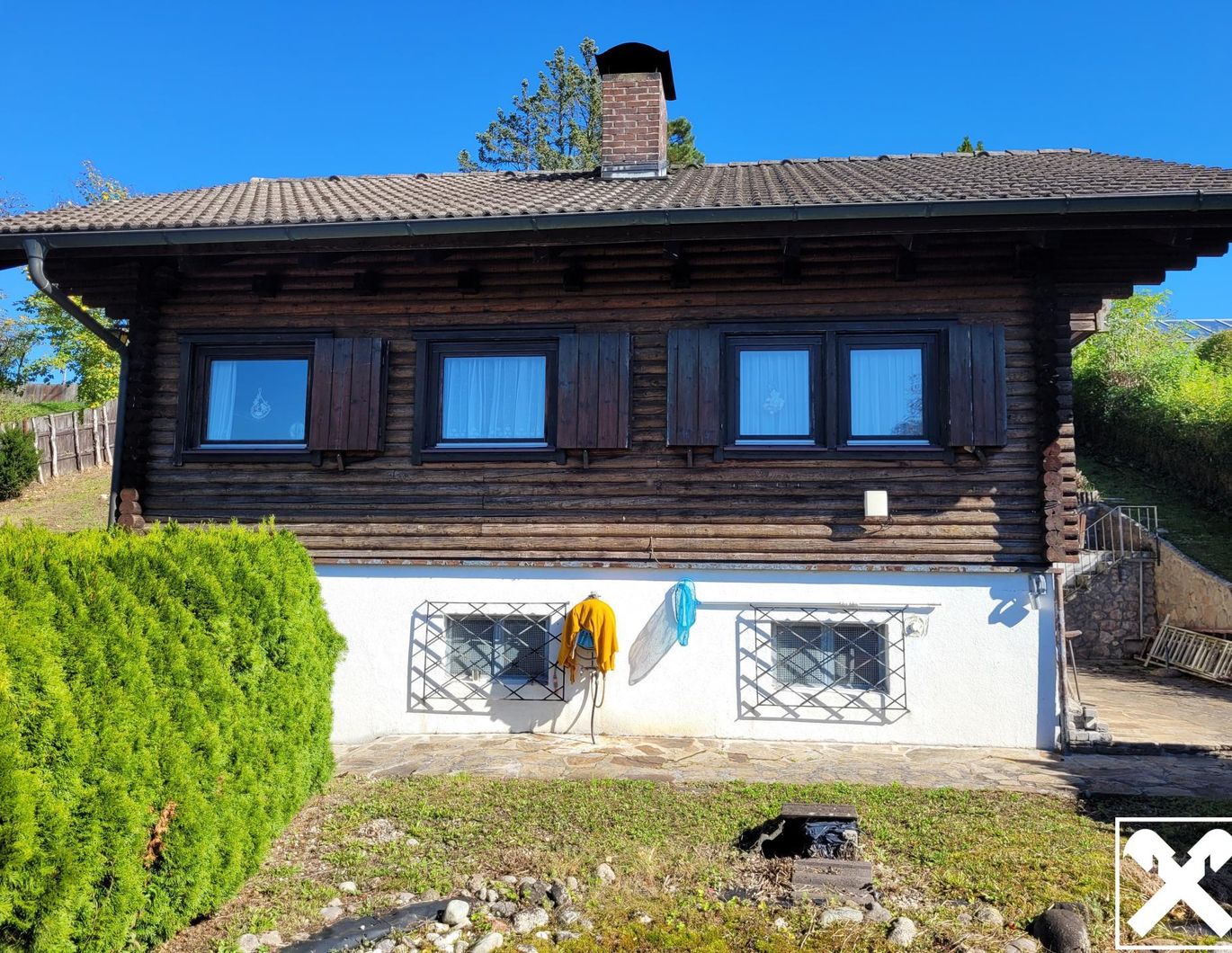 Idyllisches Holzblockhaus in Naturrandlage