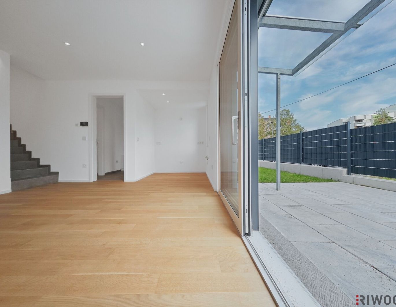 Neubau-Erstbezug | 5 Zimmer & 2 Bäder | Smart Home & Luftwärmepumpe